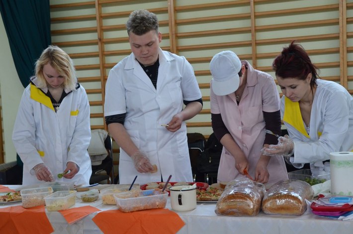 Przed wyborem najlepszej drogi kształcenia ZDJĘCIA