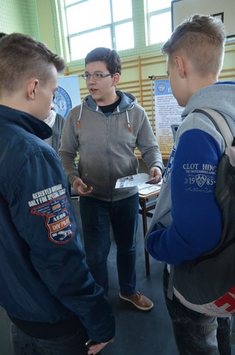 Przed wyborem najlepszej drogi kształcenia ZDJĘCIA