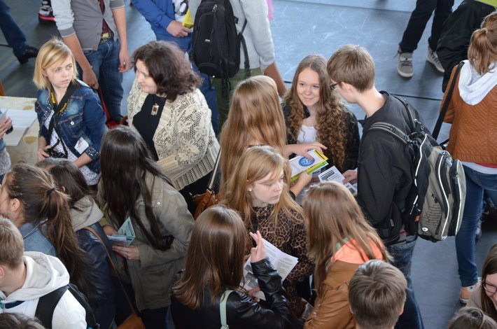 Przed wyborem najlepszej drogi kształcenia ZDJĘCIA