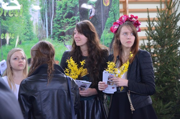 Przed wyborem najlepszej drogi kształcenia ZDJĘCIA