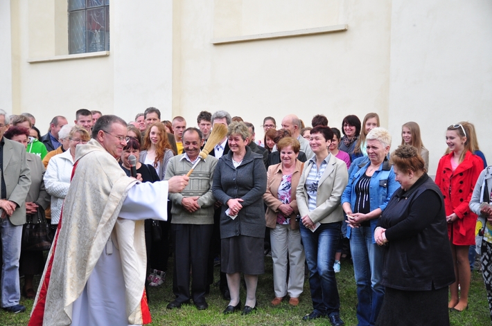 Dąb na kanonizację Jana Pawła II  ZDJĘCIA