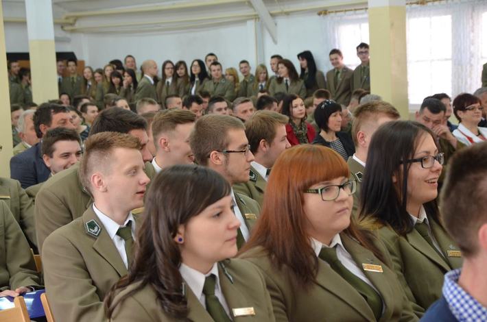 Pożegnanie maturzystów w Technikum Leśnym GALERIA
