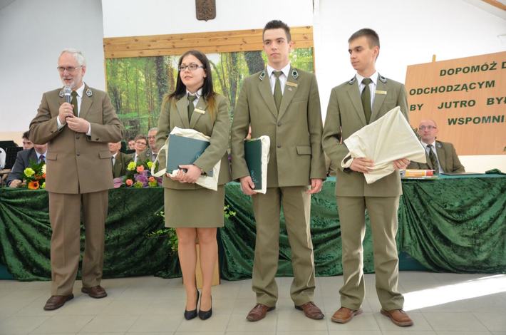 Pożegnanie maturzystów w Technikum Leśnym GALERIA