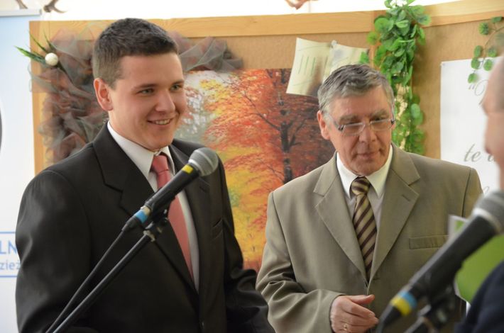 Świadectwa dla licealistów z TSR GALERIA