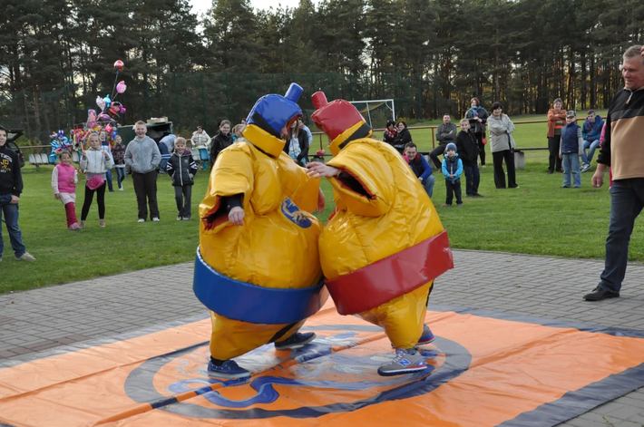 Sumo ? tak walczą w Raciążu GALERIA