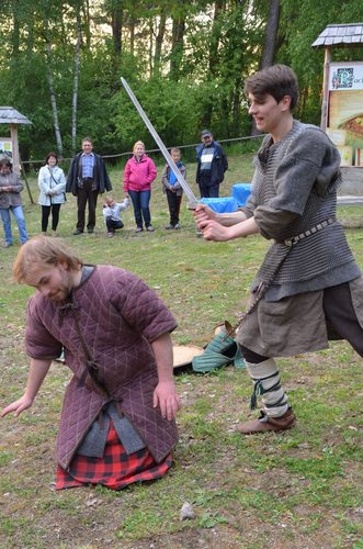 Z wojami przy ognisku GALERIA