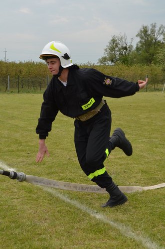 Kiełpin i Legbąd strażakami stoją