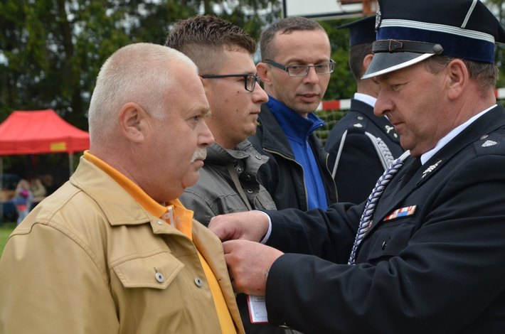 Kiełpin i Legbąd strażakami stoją