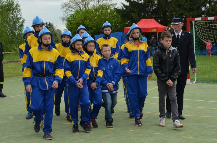 Kiełpin i Legbąd strażakami stoją