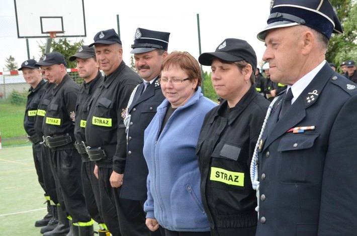 Kiełpin i Legbąd strażakami stoją