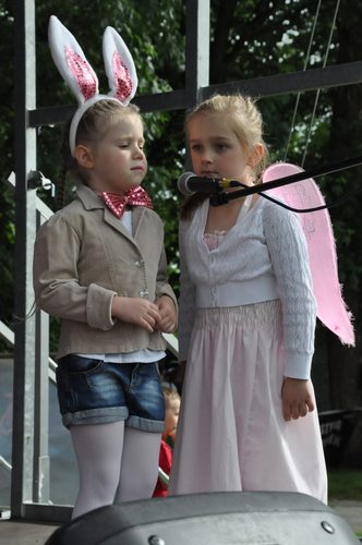 Dzieci przejęły tucholski park Zamkowy GALERIA