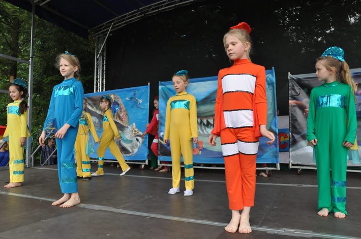 Dzieci przejęły tucholski park Zamkowy GALERIA