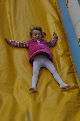 Dzieci przejęły tucholski park Zamkowy GALERIA