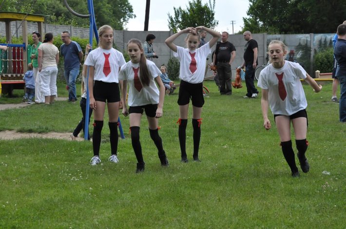 Dzieci przejęły tucholski park Zamkowy GALERIA