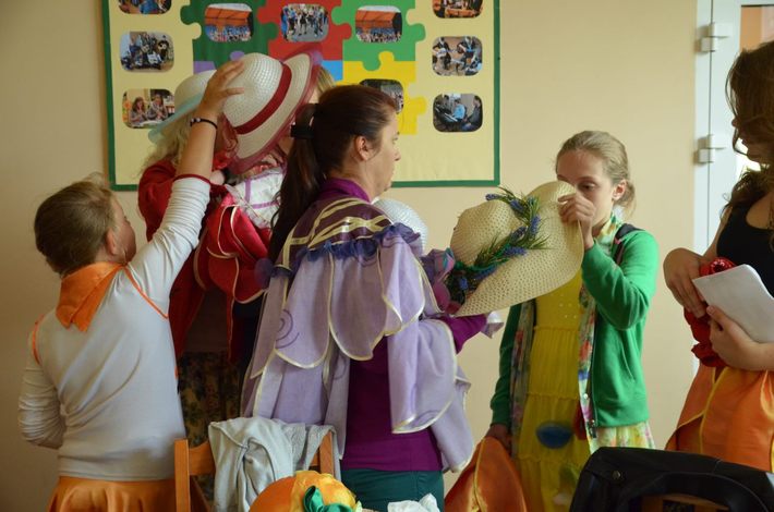 Parada kwiatowa przeszła przez wieś ZDJĘCIA