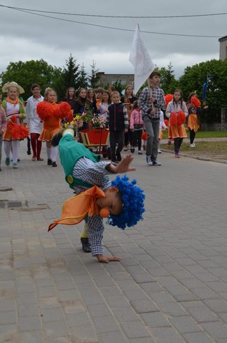 Parada kwiatowa przeszła przez wieś ZDJĘCIA