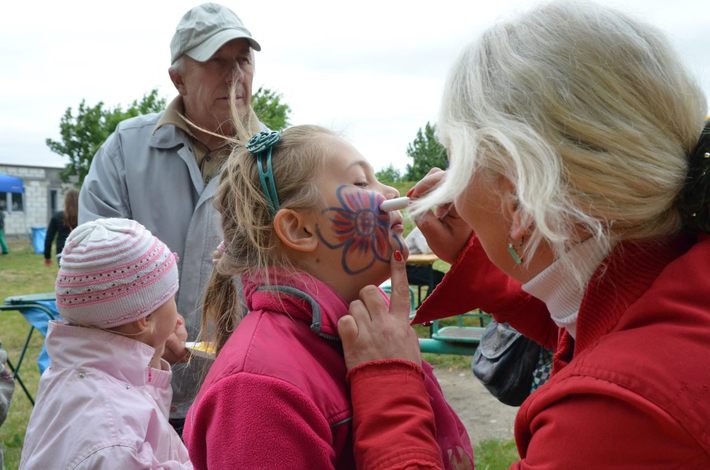 Parada kwiatowa przeszła przez wieś ZDJĘCIA