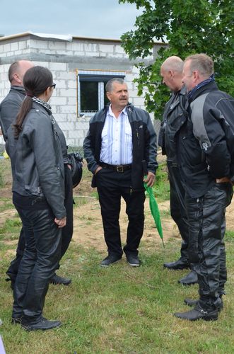 Parada kwiatowa przeszła przez wieś ZDJĘCIA