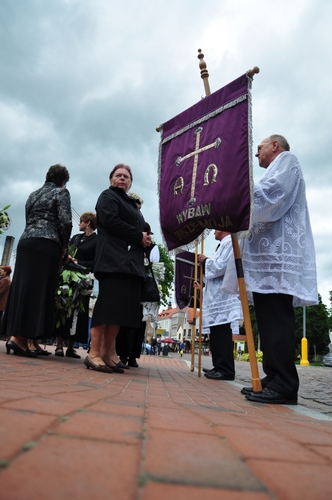 Tucholanie pożegnali księdza Lichosyta   ZDJĘCIA