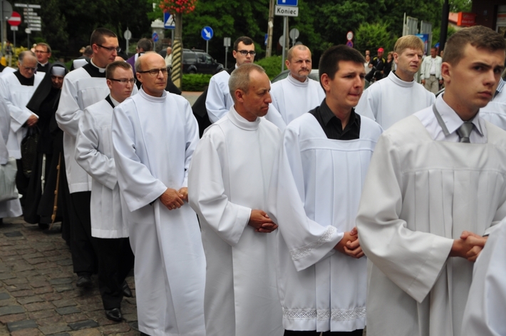 Tucholanie pożegnali księdza Lichosyta   ZDJĘCIA