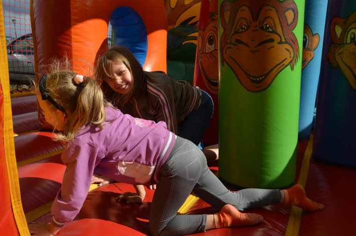 Na zielonej trawce w Klocku GALERIA