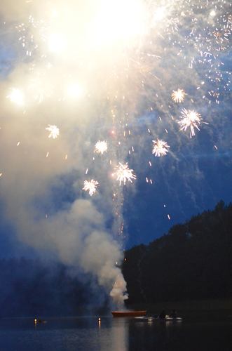 Siejące postrach czarownice i teatr ognia GALERIA