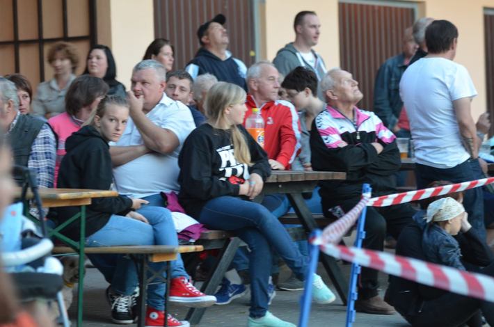 Siejące postrach czarownice i teatr ognia GALERIA