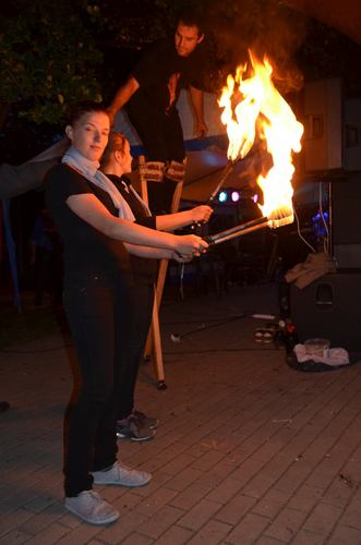 Siejące postrach czarownice i teatr ognia GALERIA