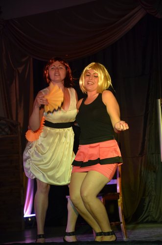 Teatr, śpiew i taniec  ZDJĘCIA