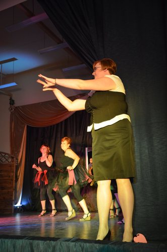 Teatr, śpiew i taniec  ZDJĘCIA