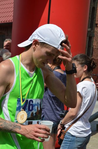 287 biegaczy stanęło do walki GALERIA