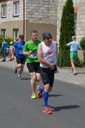 287 biegaczy stanęło do walki GALERIA