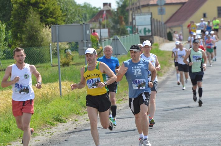 287 biegaczy stanęło do walki GALERIA