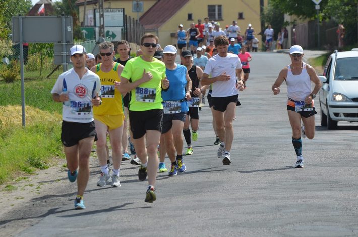 287 biegaczy stanęło do walki GALERIA