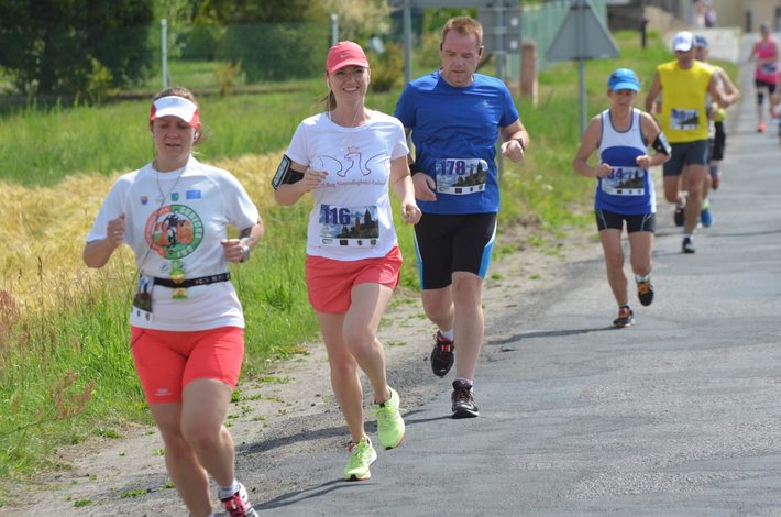 287 biegaczy stanęło do walki GALERIA