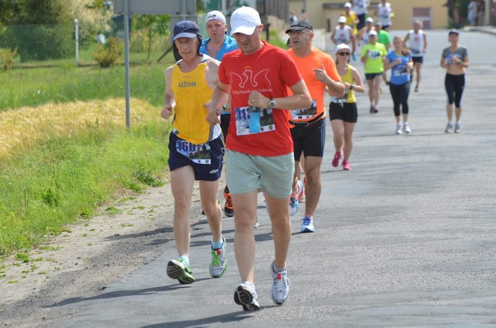 287 biegaczy stanęło do walki GALERIA