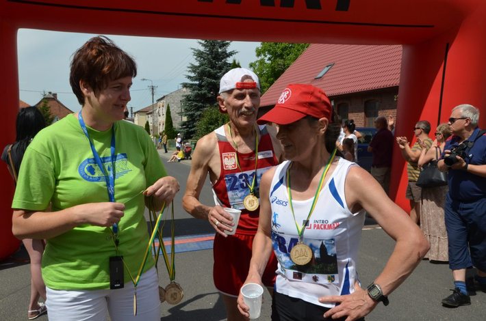 287 biegaczy stanęło do walki GALERIA