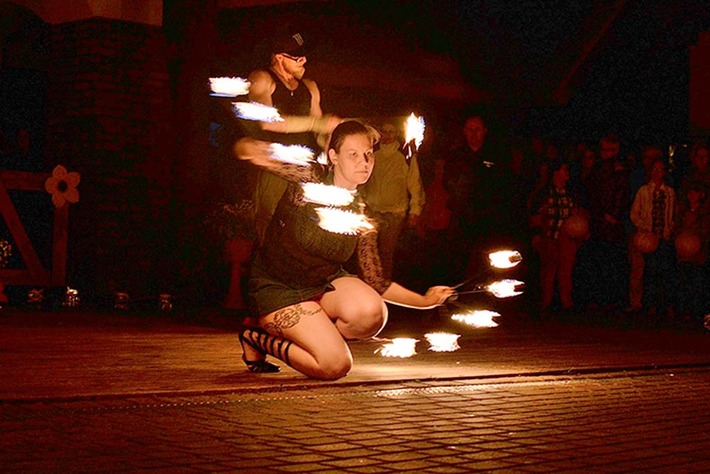 Woda, ogień i taniec ZDJĘCIA