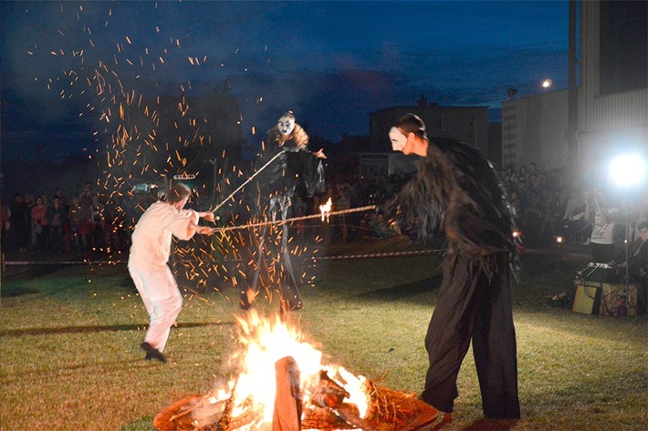 Wszystkie złe siły w pokonanym polu ZDJĘCIA