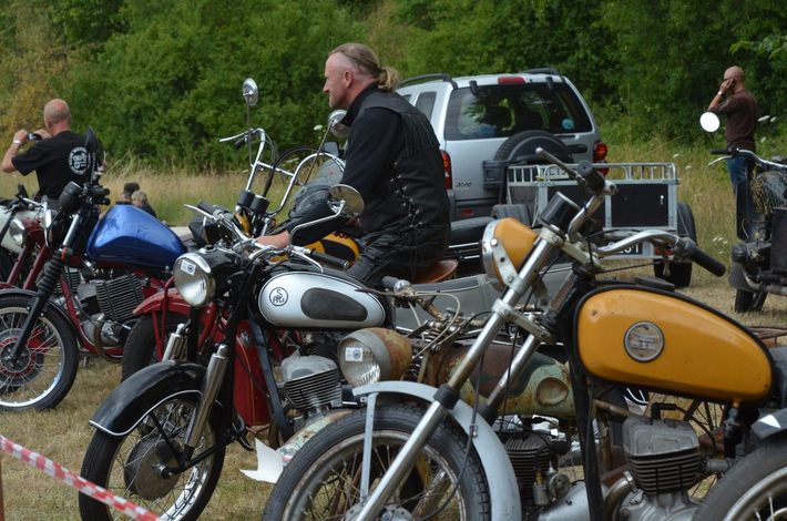 Z miłości do starych pojazdów GALERIA