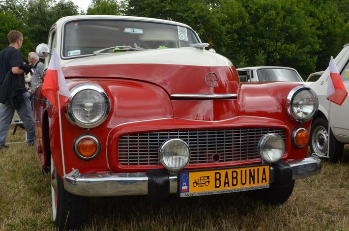 Z miłości do starych pojazdów GALERIA