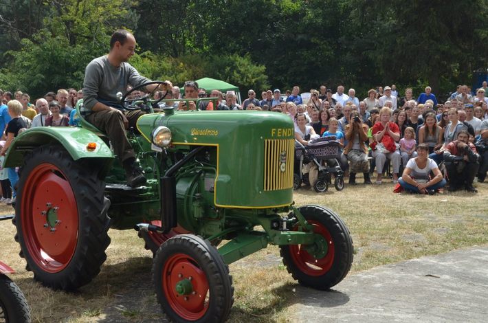 Z miłości do starych pojazdów GALERIA