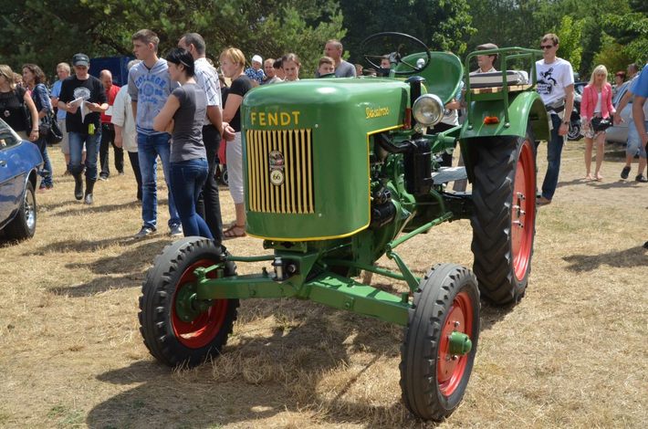 Z miłości do starych pojazdów GALERIA