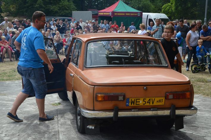 Z miłości do starych pojazdów GALERIA