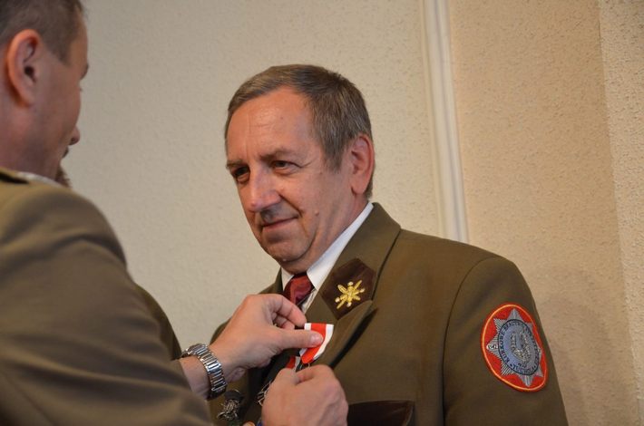 Bracia z medalami ?za zasługi dla obronności kraju? GALERIA