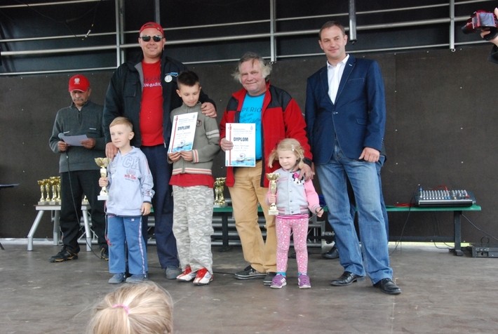 Modele pływające w Lińsku  ZDJĘCIA