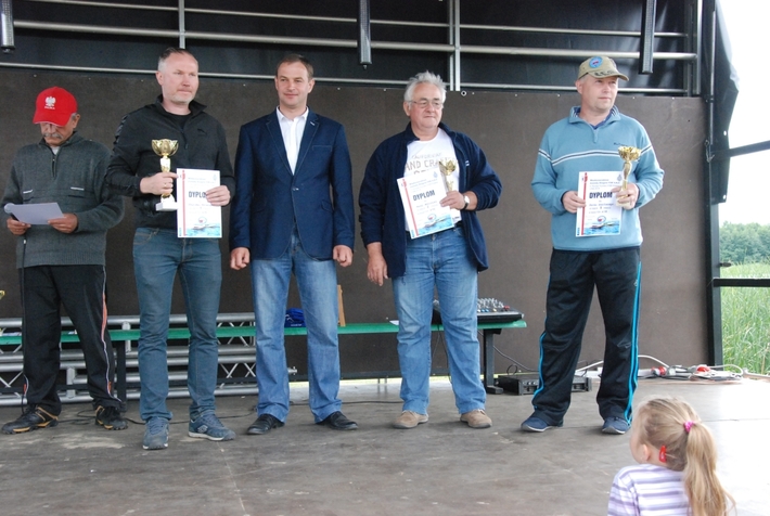 Modele pływające w Lińsku  ZDJĘCIA