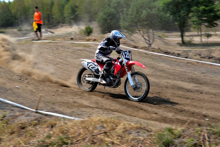 Motocross w Plaskoszu - ZDJĘCIA