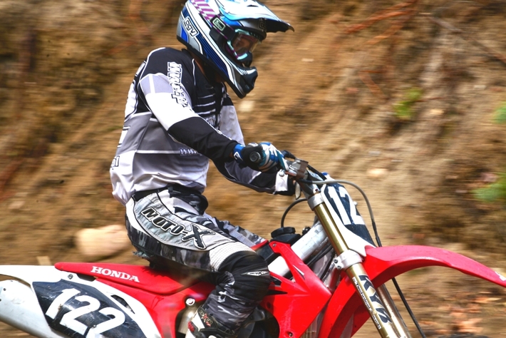 Motocross w Plaskoszu - ZDJĘCIA