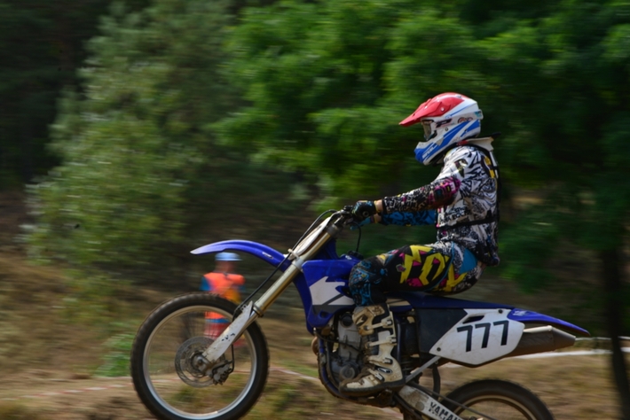 Motocross w Plaskoszu - ZDJĘCIA